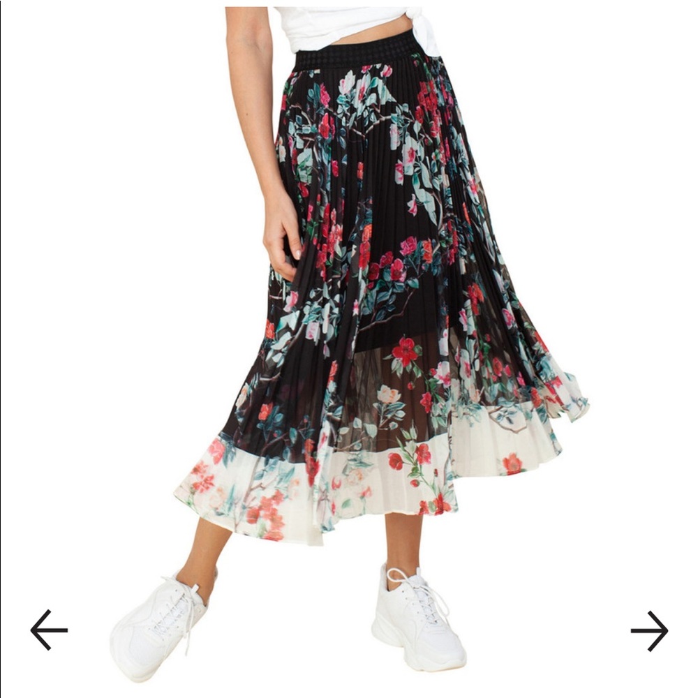 NWT hale Bob black sunburst pleated mini skirt